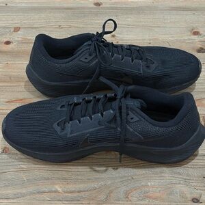 Nike Air Zoom Pegasus 40 Running Shoes, Size 14, Black, EUC